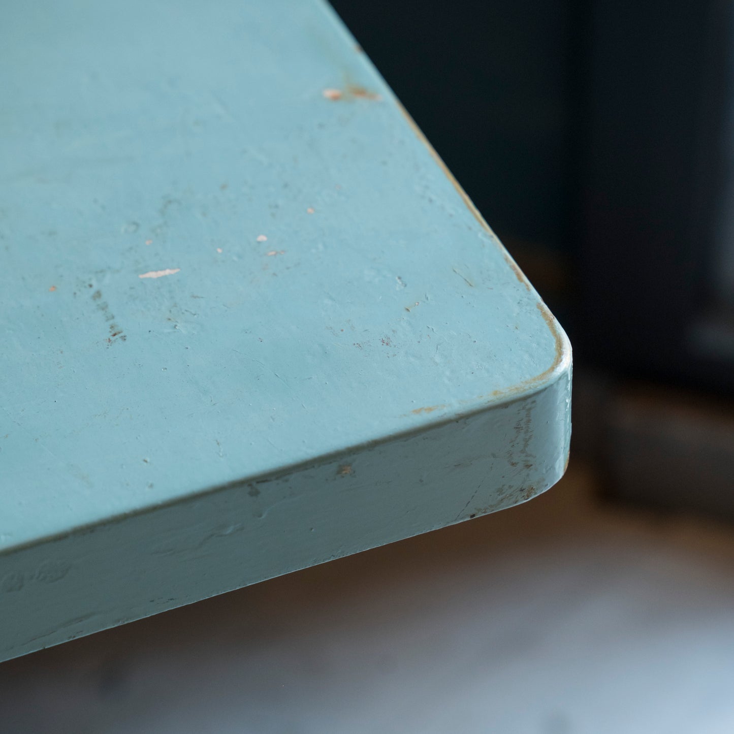 Tavolo Tolix “Kub” Industriale Vintage in Metallo – Design Francese Anni ’50