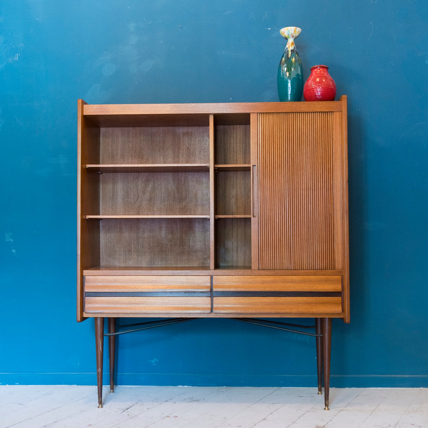 Highboard Scandinavo Anni '60 in Teak – Mobile Mid-Century Modern Elegante