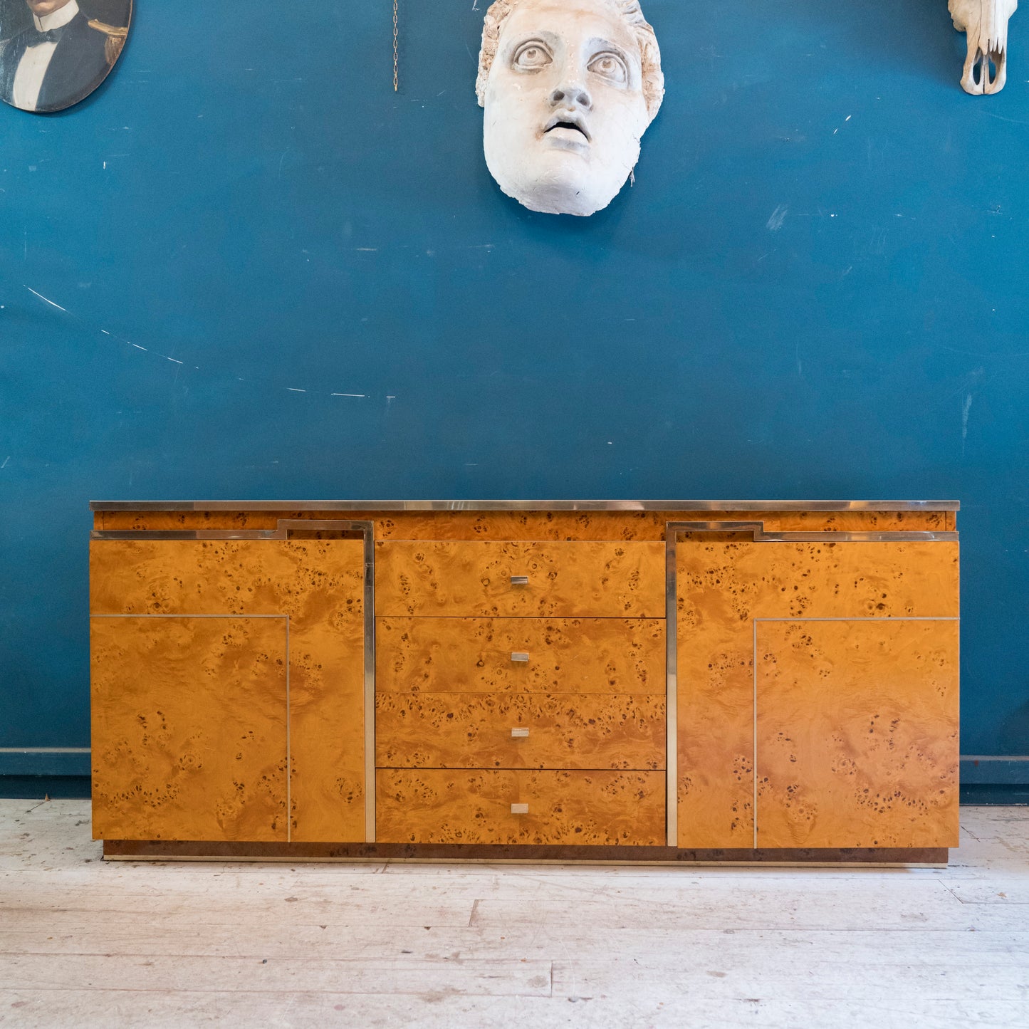 Sideboard Vintage Anni ’70 in Radica e Acciaio – Stile Willy Rizzo